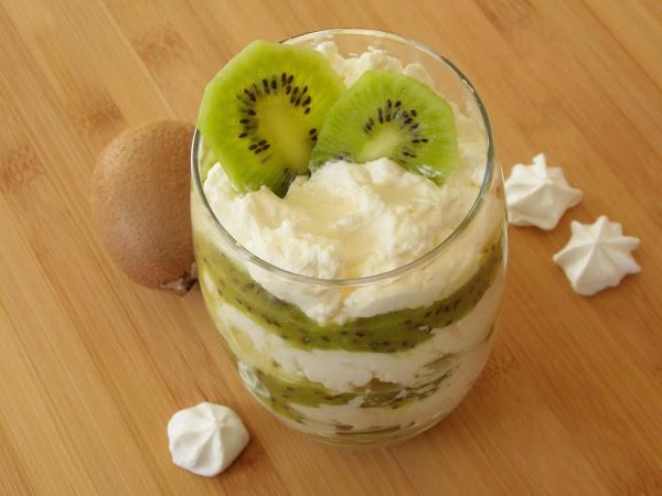 Eton Mess z kiwi