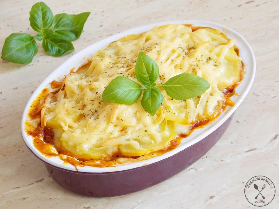 Zapiekanka ziemniaczana à la lazagne